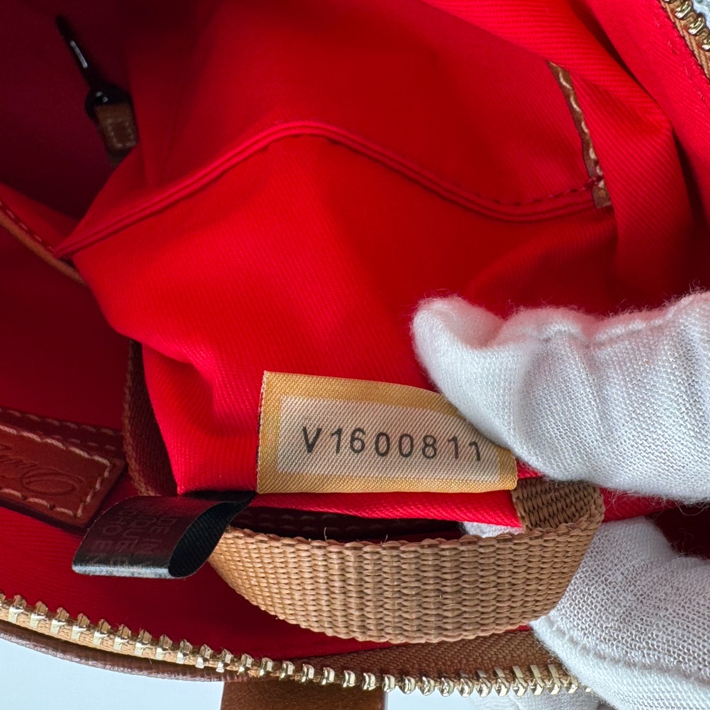 Dooney & Bourke Saffiano Small Daniela - Picture 8 of 8
